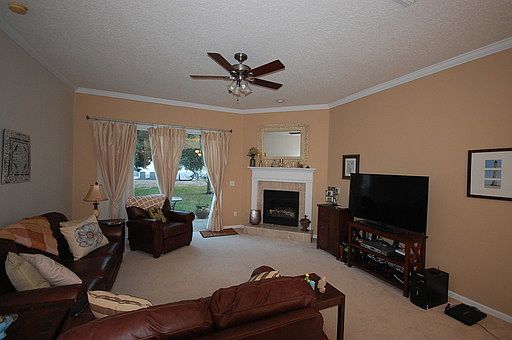 4th image of 949 Candlebark Dr
