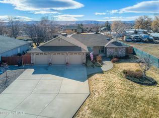 216 S 86th Pl, Yakima, WA