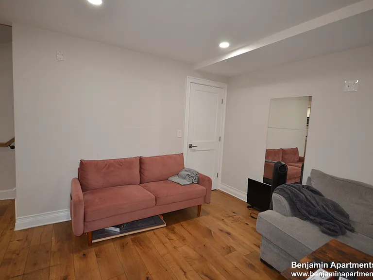14 Mount Hood Rd #20 — Photo 17