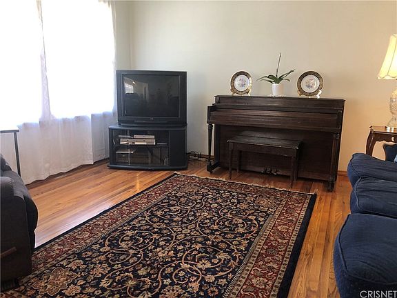 2nd image of 15690 Loukelton St