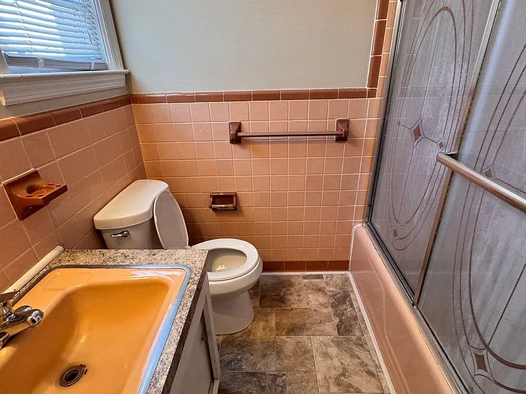 931 Ashley Ave — Photo 20