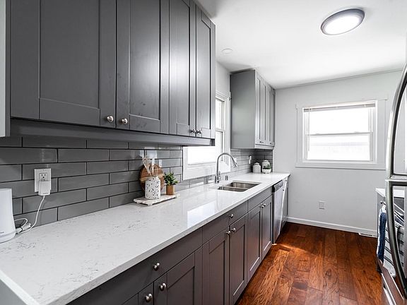 5th image of 3709 6th AVENUE