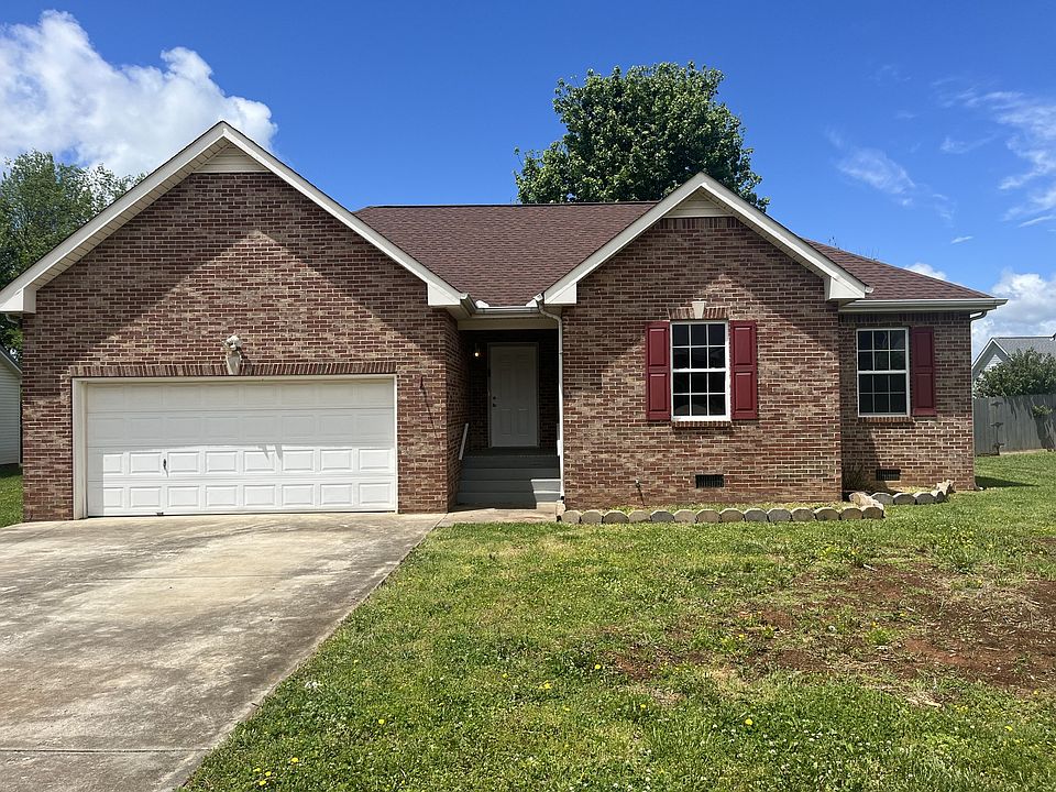 1st image of 166 Brookfield Cir