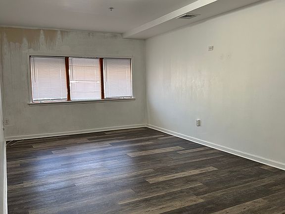 4th image of 479 Broadway Floor 1