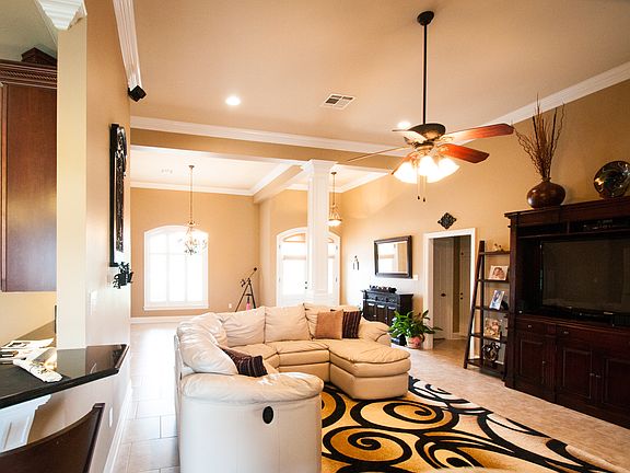 5th image of 500 Pere Marquette Ct