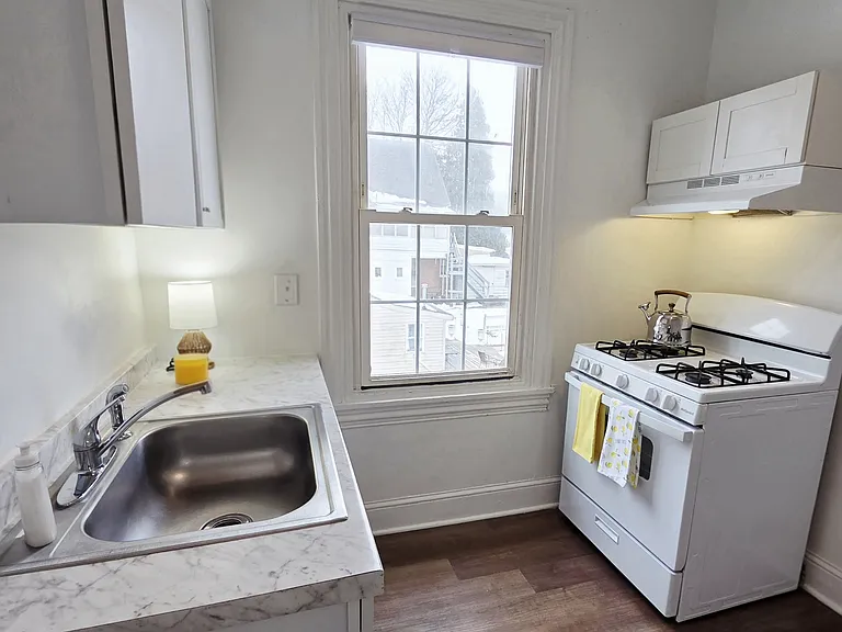 56 N 3rd St #B — Photo 2