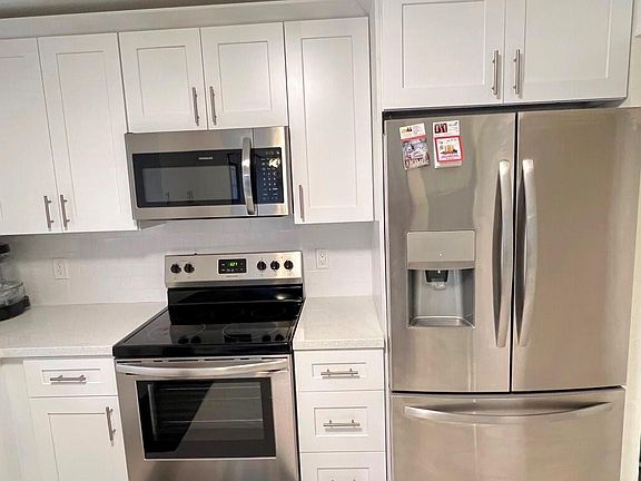 4th image of 10151 Eaglewood Terrace #A
