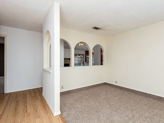 5th image of 1314 Columbine Ct