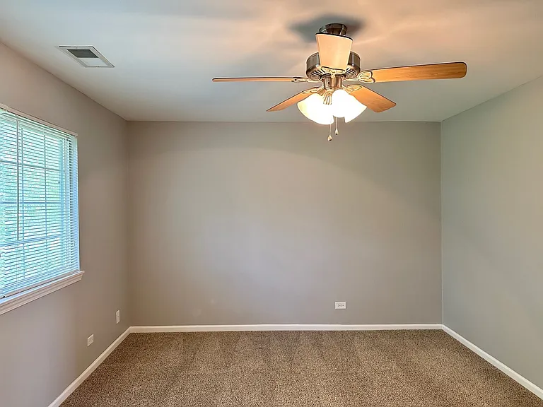83 Polaris Dr — Photo 11