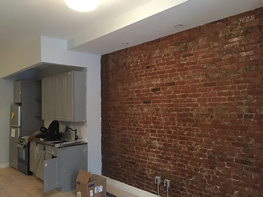 Rented by GFI Realty Services LLC | media 2