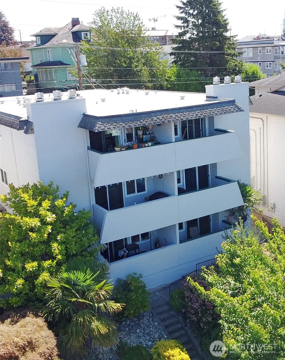 2423 Grand Avenue #1 photo 1