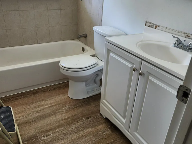 27639 Roslin Dr — Photo 11