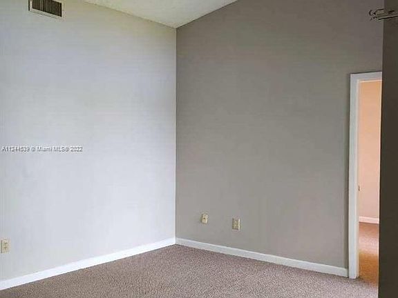 3rd image of 1061 Jefferson Dr #1061E
