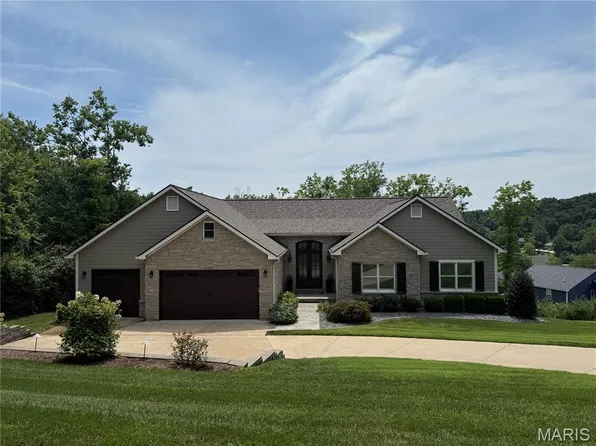13226 Cozyhill Dr, Saint Louis, MO 63122