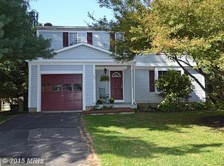 409 Appletree Dr NE, Leesburg, VA 20176