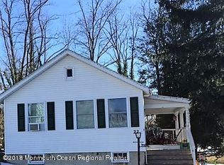 22 Brailley Ln, Hazlet, NJ 07730