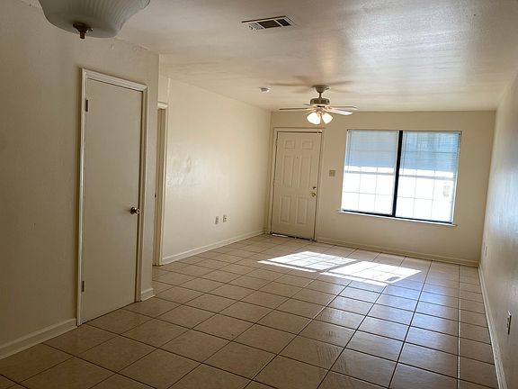 3rd image of 2059 Mariner Dr #6