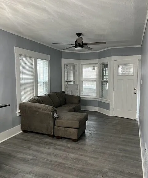 216 Bassett St #1 — Photo 10