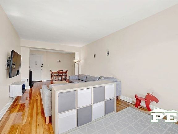 4th image of 9040 Fort Hamilton Pkwy APT 6I