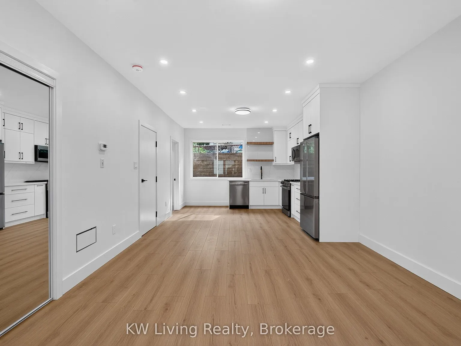 3 bed, $3,300 — Photo 4