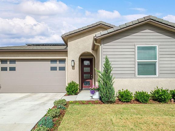 3rd image of 644 Atlantica Dr S