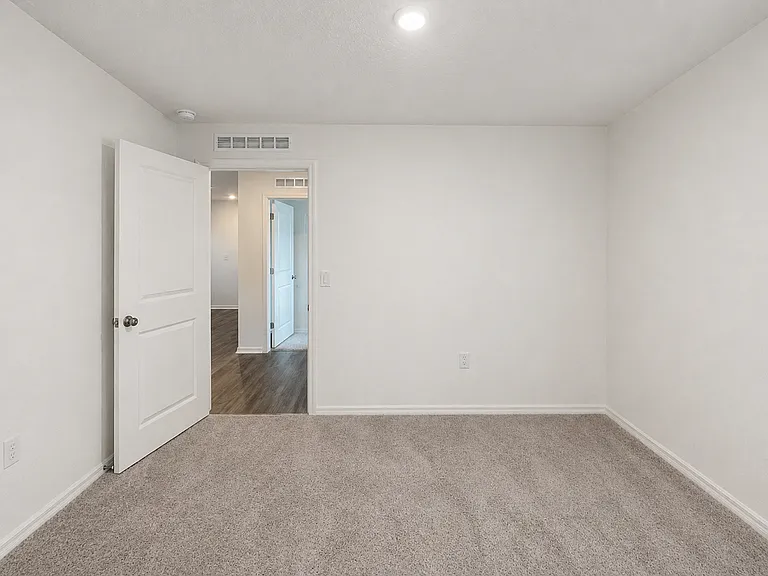 2093 Golden Beak Dr — Photo 26