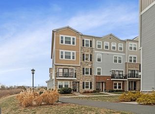 41949 Pickwick Mill Ter, Aldie, VA 20105