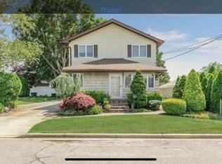 6 Russell Ave FLOOR 2, Bethpage, NY 11714