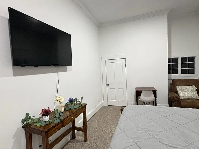 237 Main St #1 — Photo 6