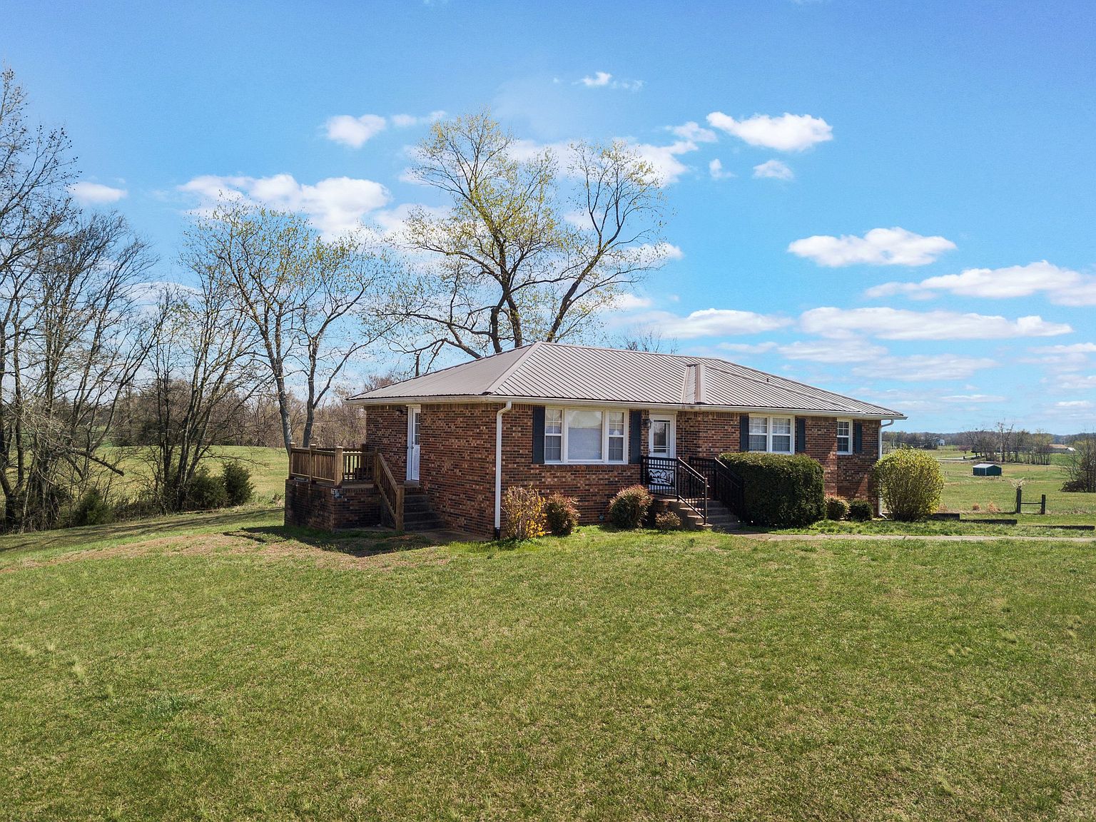 6035 Buzzard Creek Rd, Cedar Hill, TN 37032 | MLS #3153127 | Zillow