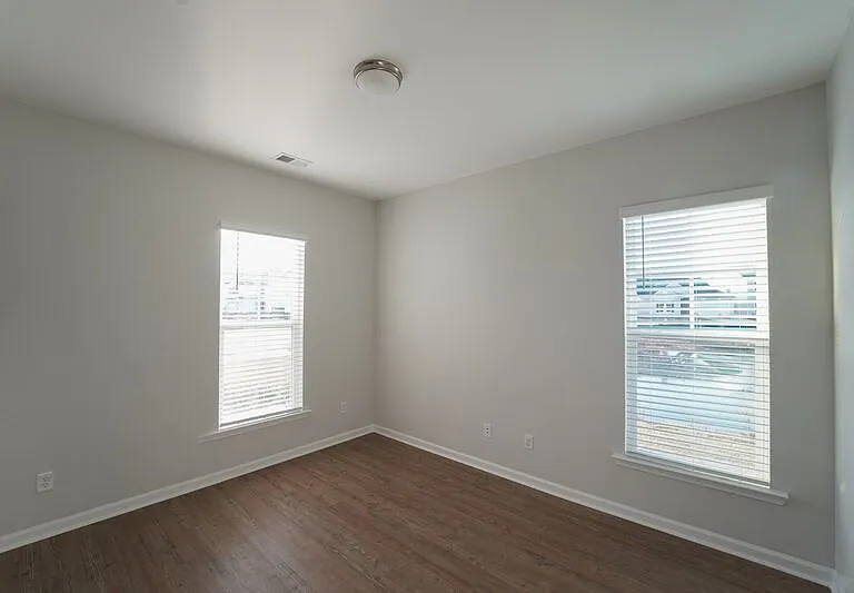 257 Brookline Dr — Photo 10