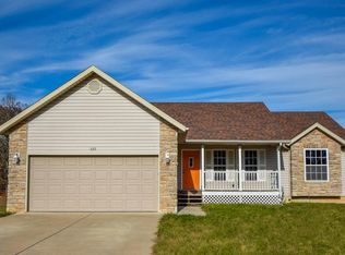 220 Classywood Dr, Rogersville, MO 65742