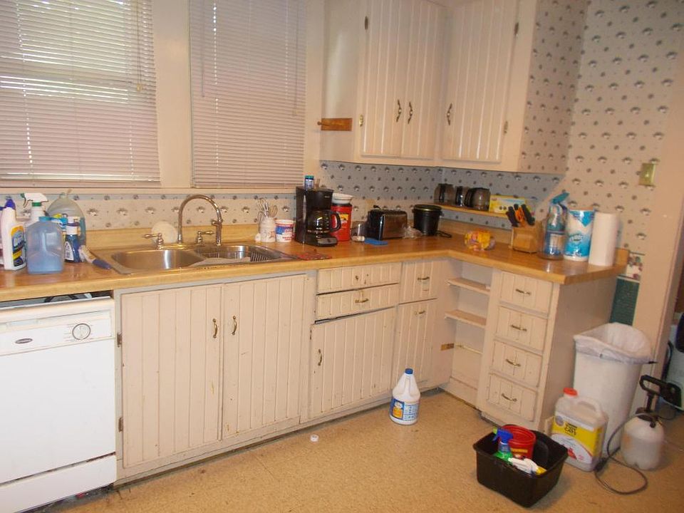 2nd image of 324 N Fayette St Lot 97