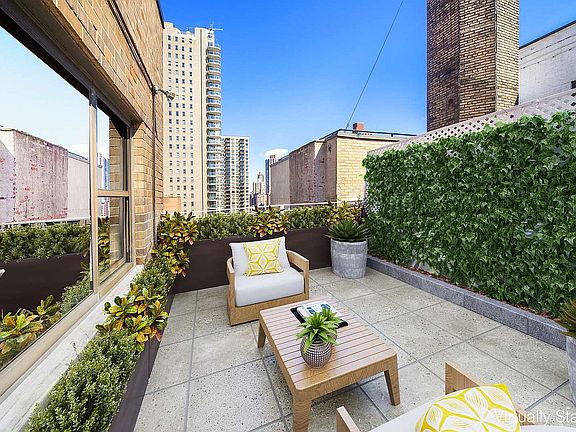 5th image of 305 E 72nd St #Pha
