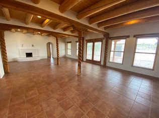 13 Calle Juanita, El Prado, NM 87529