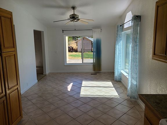 5th image of 4881 Trotter Ln