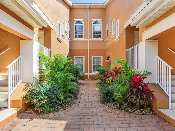 28105 Mandolin Ct Unit 213, Bonita Springs, FL 34135