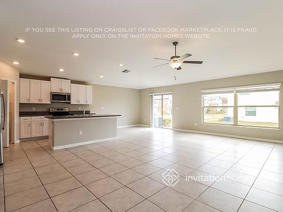 3rd image of 1593 Blue Rose Dr