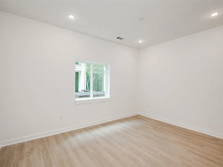 4802 S Congress Ave #121 — Photo 19