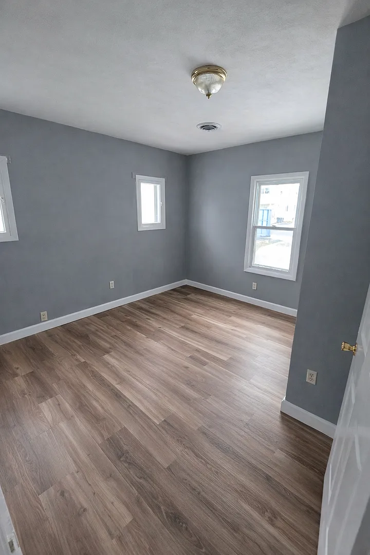 2 bed, 1 bath in quiet East Alton neighborhood! — Photo 3