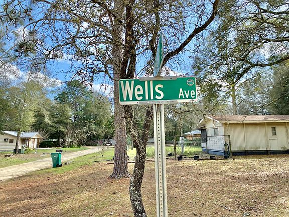 2nd image of 3210 Wells Ave