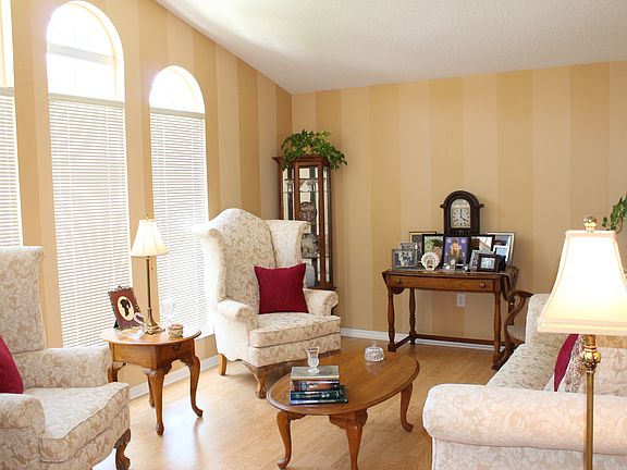 2nd image of 25324 Conestoga Dr