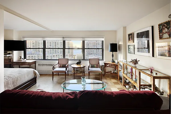 Sold by Stribling | media 13