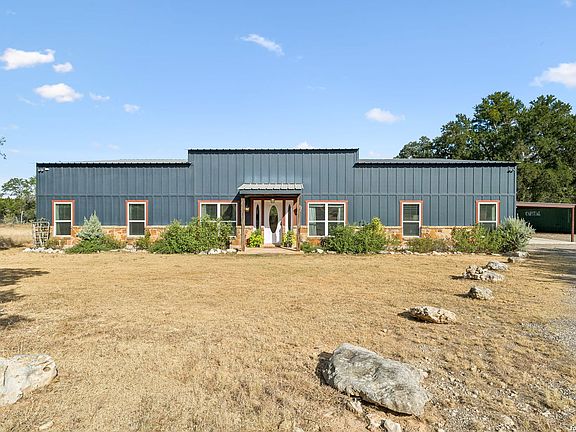 5th image of 105 Dillard Lane