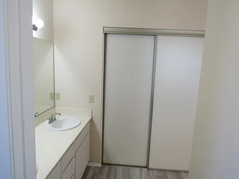 5168 Baywood Cir — Photo 17