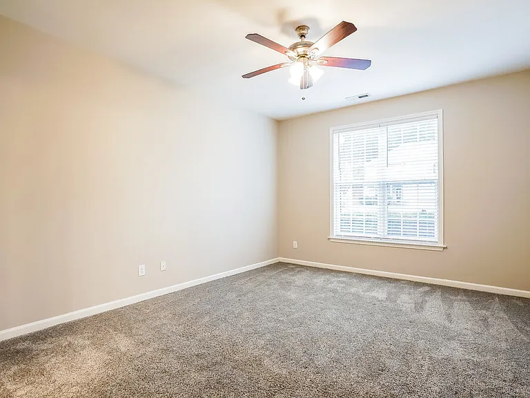 125 Pearson Pl — Photo 9