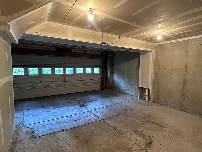 1-114 Castleview Dr — Photo 20