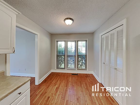 5th image of 4358 Turnberry Ct