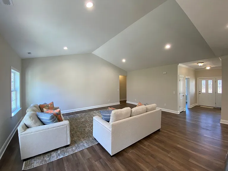 261 Summerlyn Dr — Photo 12