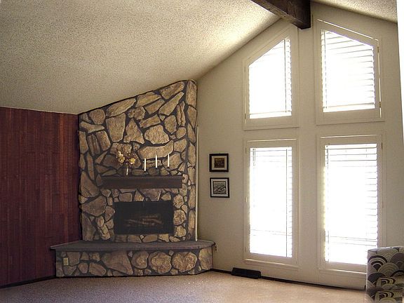 Huge Bonus/Family Room